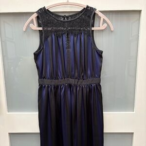 0P Ann Taylor LOFT Black and Navy Lace Trim Dress